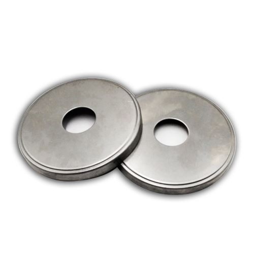 Hluboké tažení kovových dílů a lisování